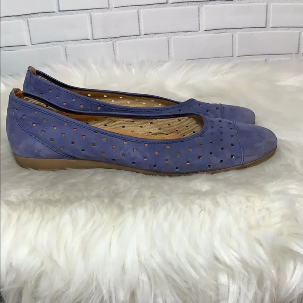 Gabor Hovercraft Suede Flats Size‎ 7.5